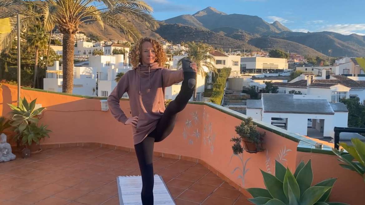 Spring 2024 Yoga & Intuitive Art Retreat